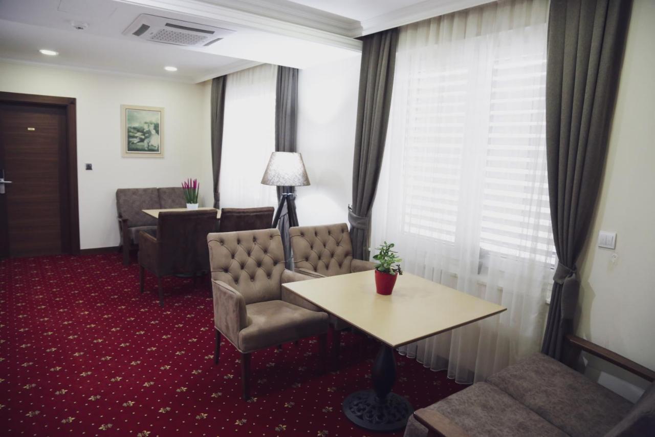 City Hotel Prizren Exterior photo